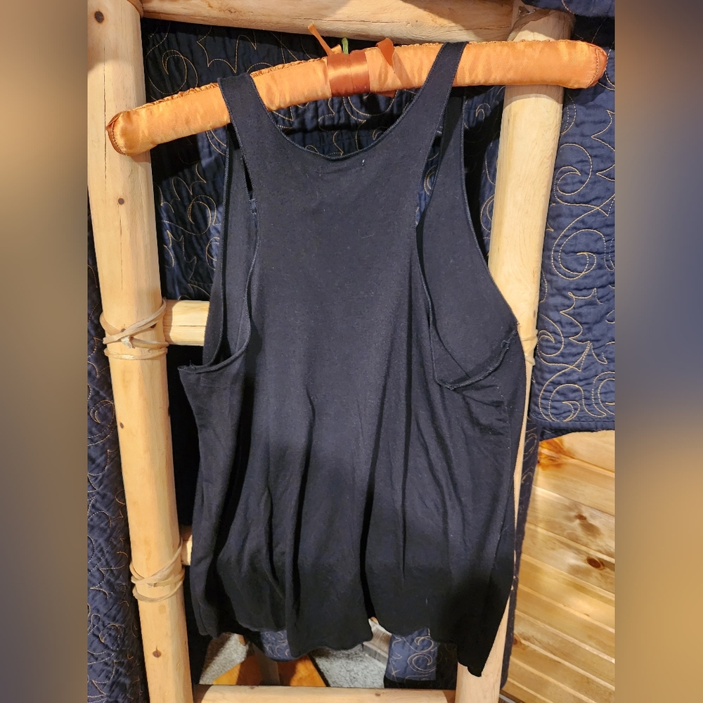 Tank top - Picture 2 of 4
